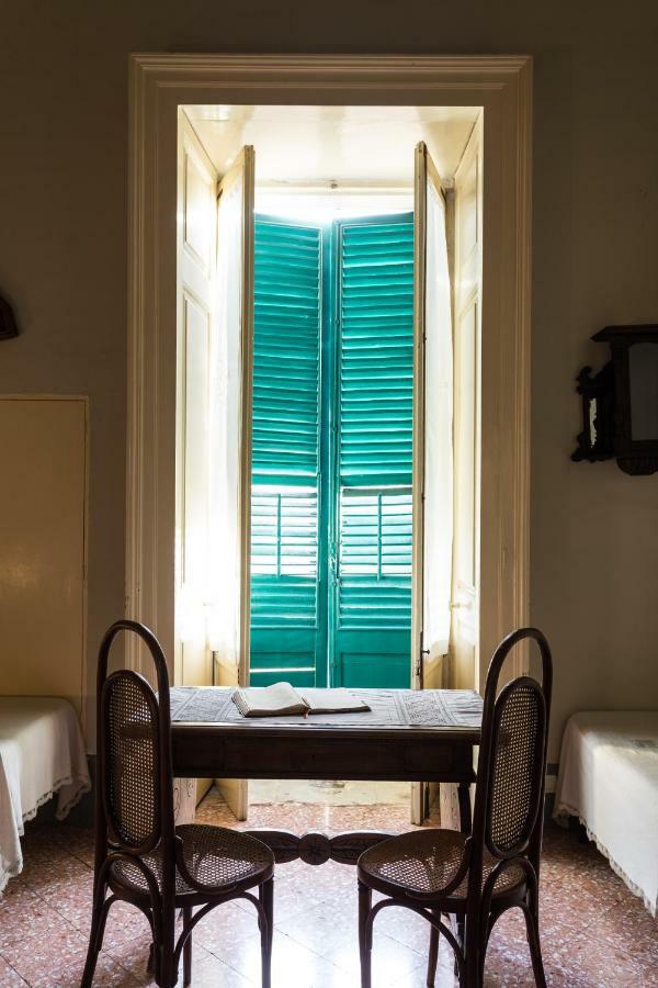 Palazzo Leuzzi B&B Galatone Εξωτερικό φωτογραφία