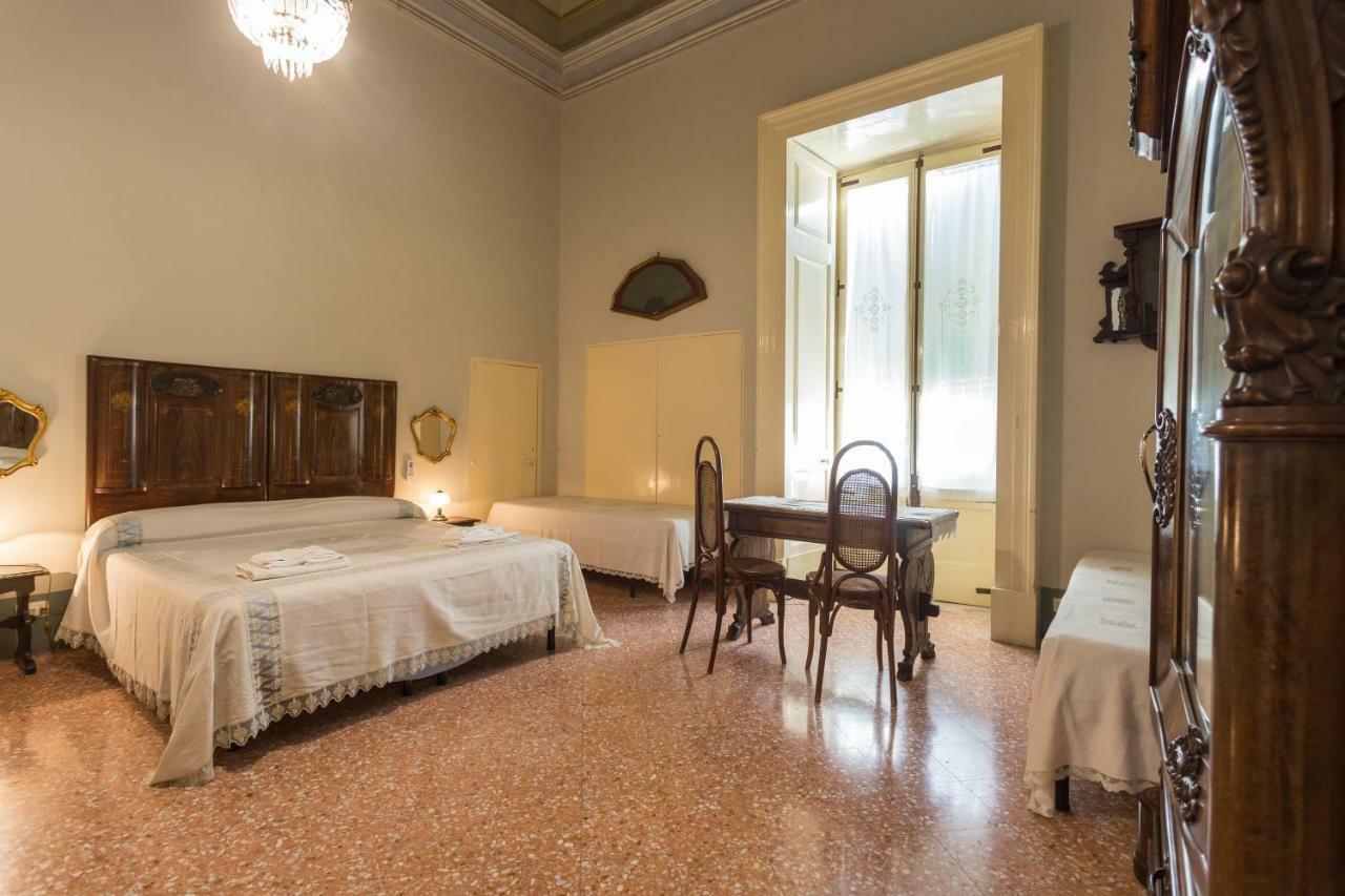 Palazzo Leuzzi B&B Galatone Εξωτερικό φωτογραφία