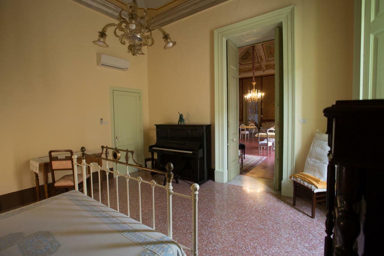 Palazzo Leuzzi B&B Galatone Εξωτερικό φωτογραφία