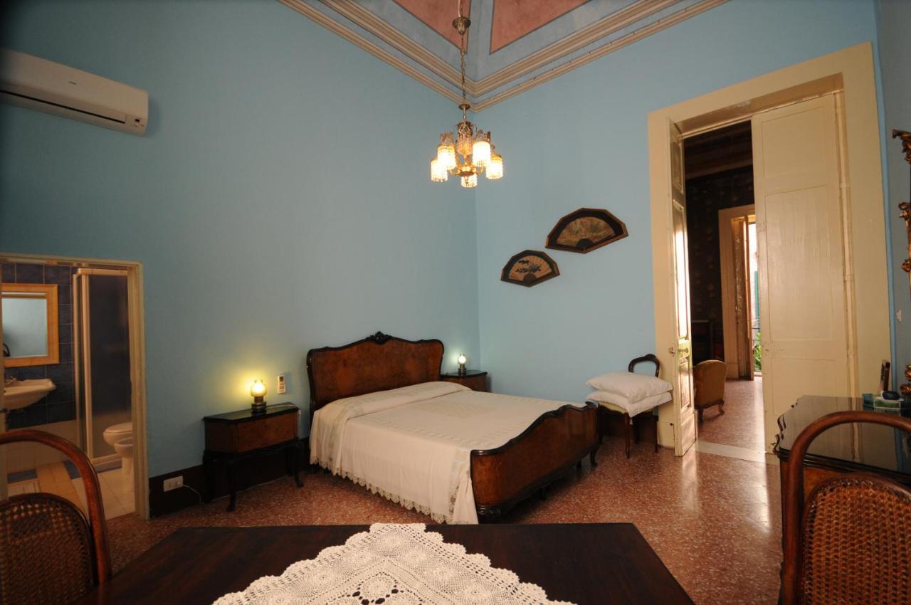 Palazzo Leuzzi B&B Galatone Δωμάτιο φωτογραφία